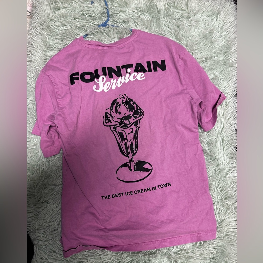 Medium H&M trendy ice-cream graphic t shirt men’s pink